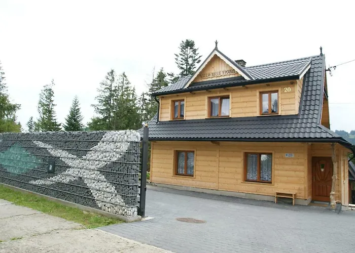 לינה וארוחת בוקר Belle Epoque 3*