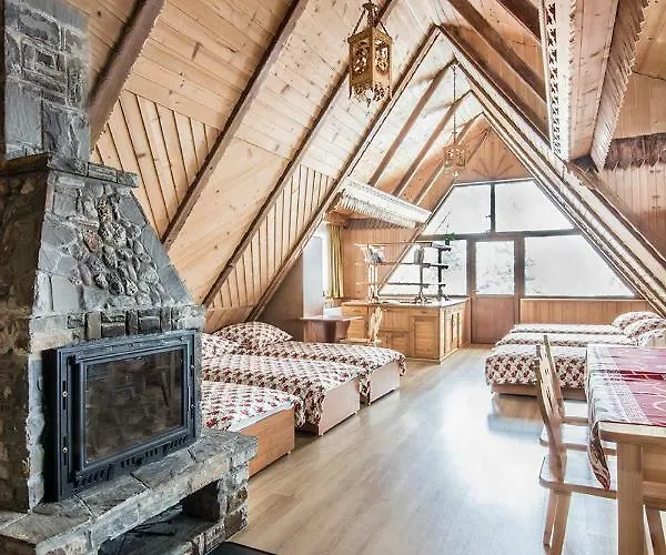 לינה וארוחת בוקר Belle Epoque